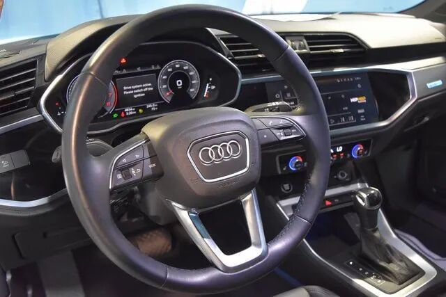 2022 Audi Q3