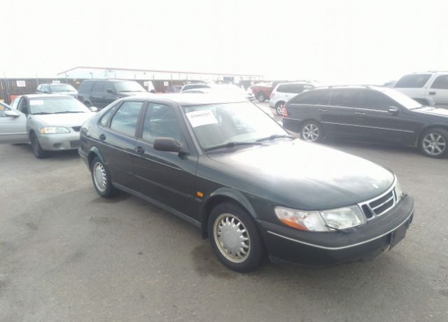 Saab 900