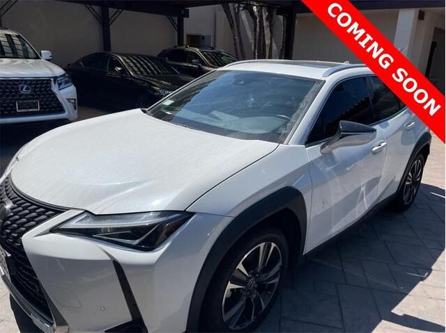 LEXUS