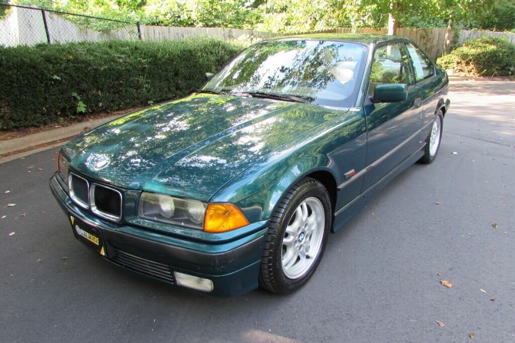 BMW 328iS