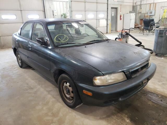 Suzuki Esteem