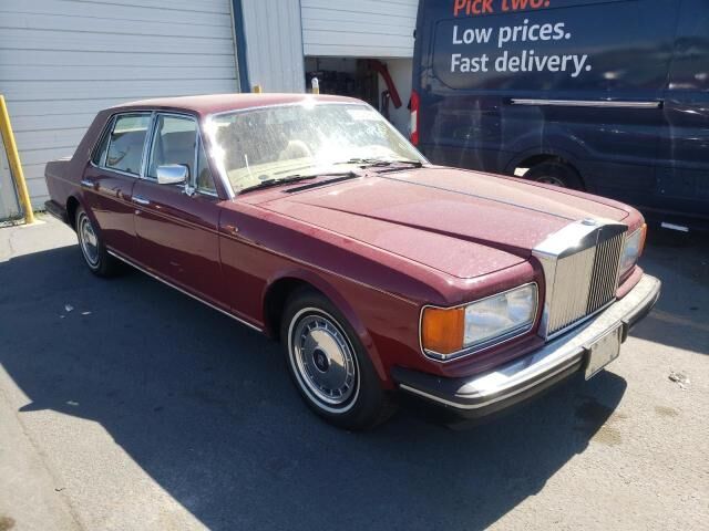 Rolls-Royce Silver Spirit