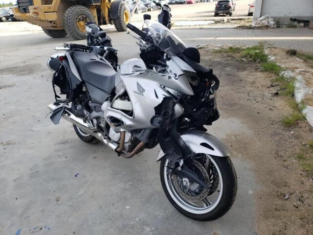 Honda NT700VA/NT700V