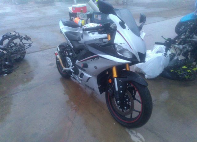 YAMAHA