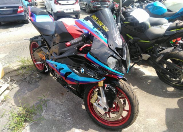 BMW S 1000 RR