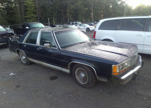 Ford Crown Victoria