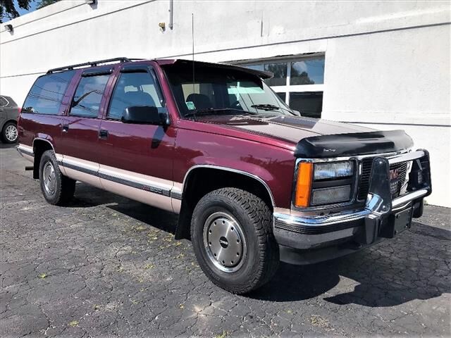 GMC Suburban