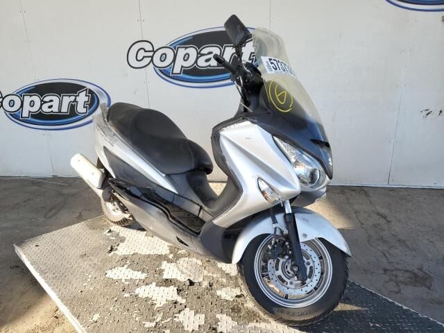Suzuki UH200L