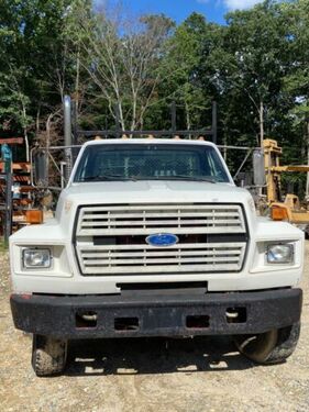 Ford F-700