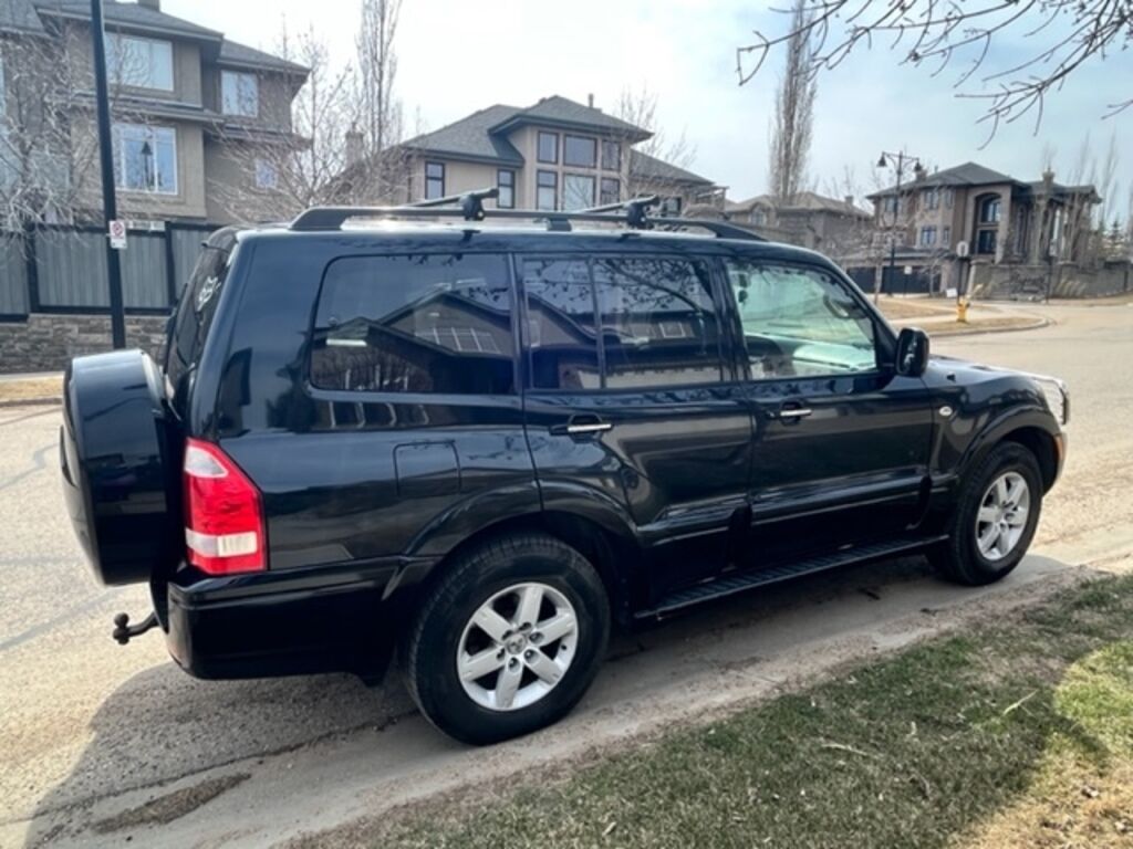 Mitsubishi Montero