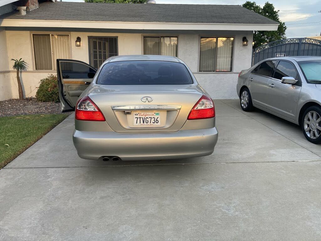 Infiniti Q45