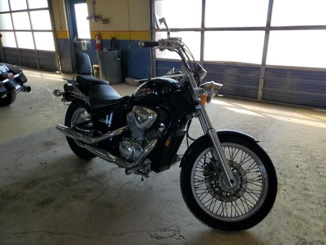 Honda VT600CD (SHADOW VLX DELUXE)