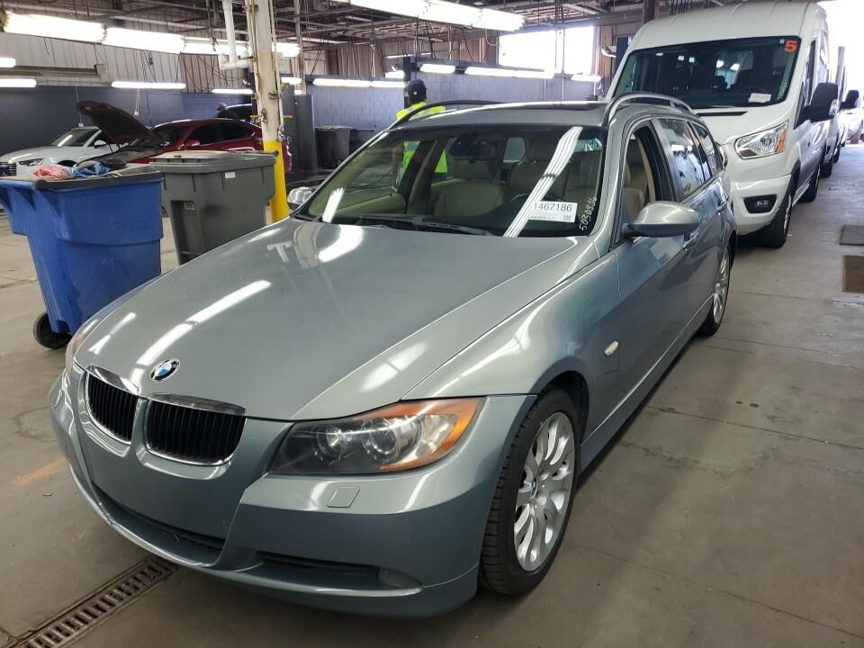 BMW 325xiT