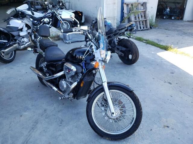 Honda VT600C (SHADOW VLX)