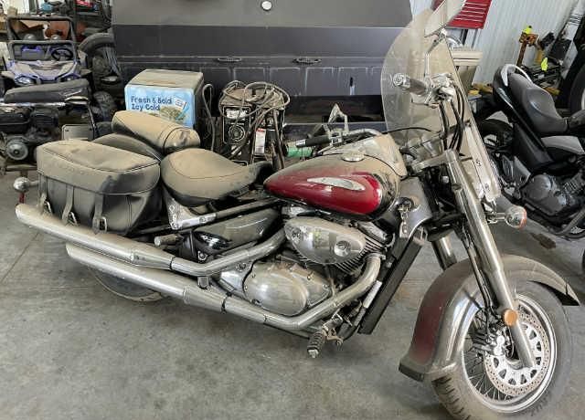 Suzuki VL800