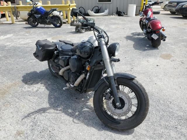 Honda VT750 (Shadow Phantom)