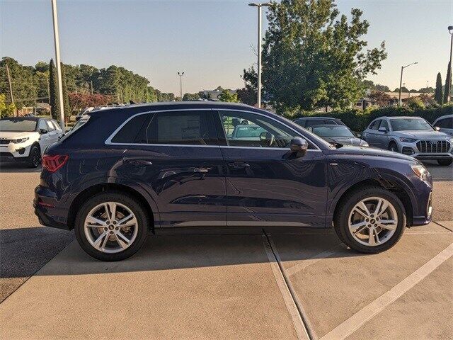 2022 Audi Q3