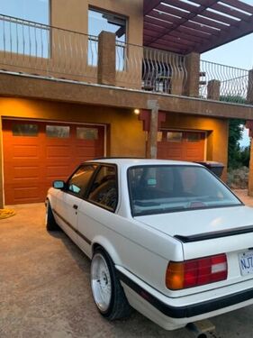 BMW 318iS