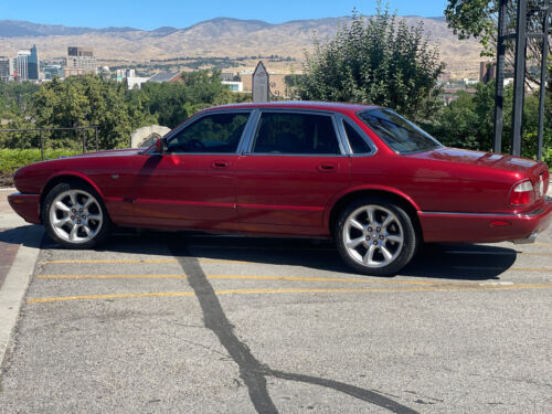 Jaguar XJR