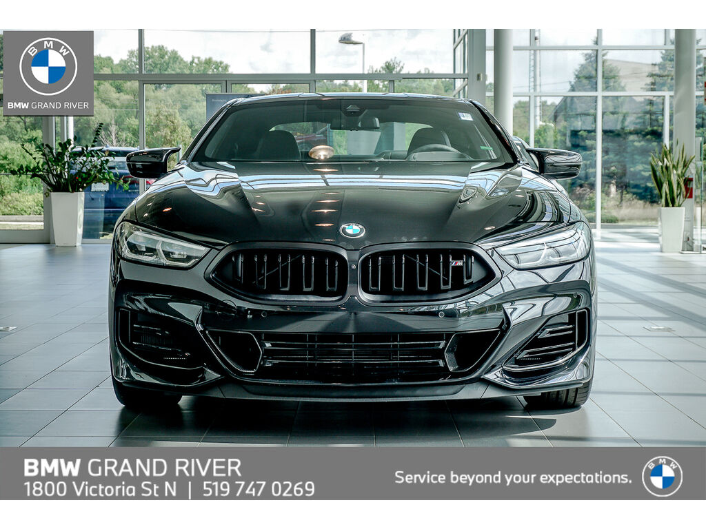 2023 BMW M850i