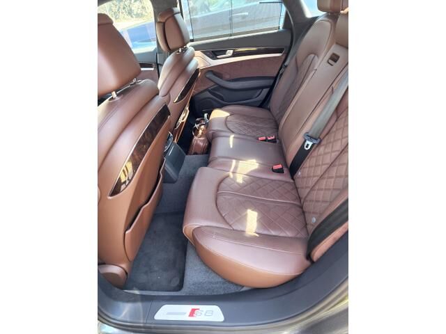 Audi S8