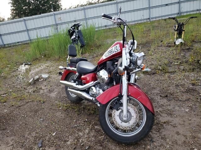 Honda VT750 (Shadow Aero)