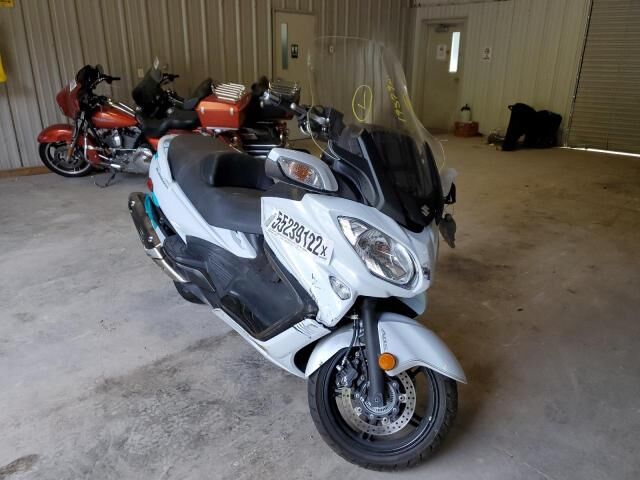 Suzuki AN650L
