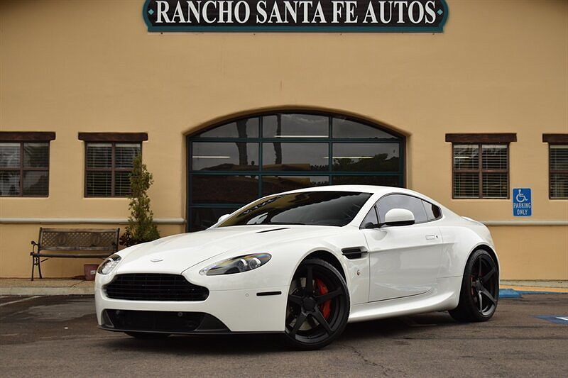 Aston Martin V8 Vantage