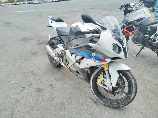 BMW S 1000 RR