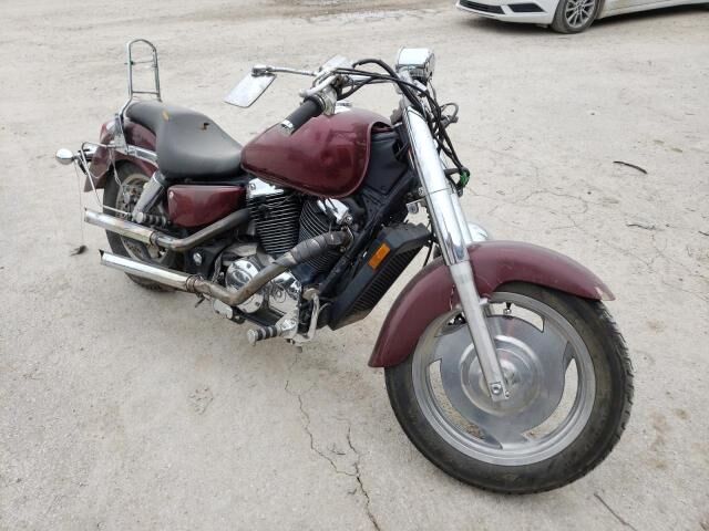 Honda VT1100C2 (SHADOW SABRE)