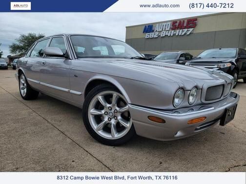 Jaguar XJR