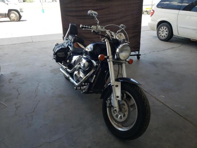 Suzuki VZ800