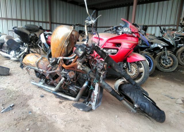 Honda VT1100C2 (SHADOW SABRE)