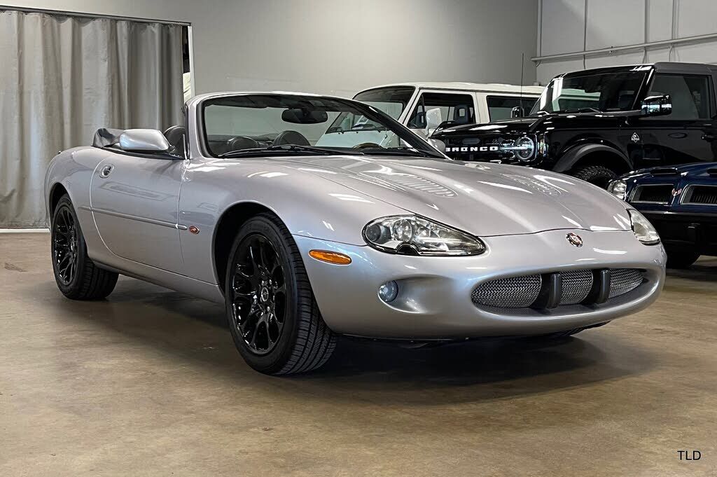 Jaguar XKR