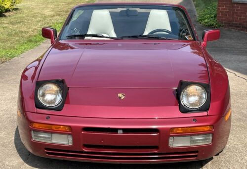 Porsche 944