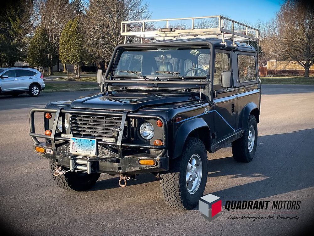 Land Rover Defender