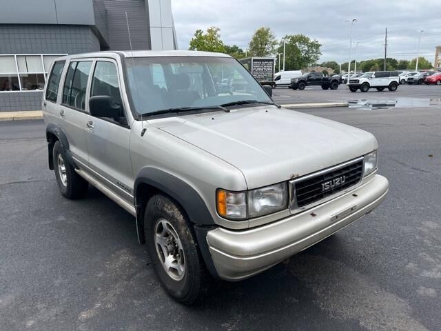 Isuzu Trooper