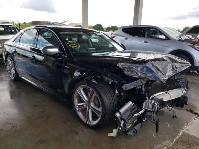 Audi S8