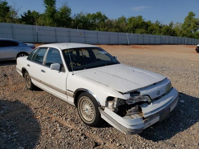 Ford Crown Victoria