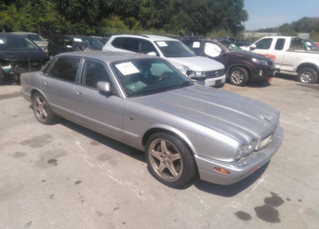 Jaguar XJR