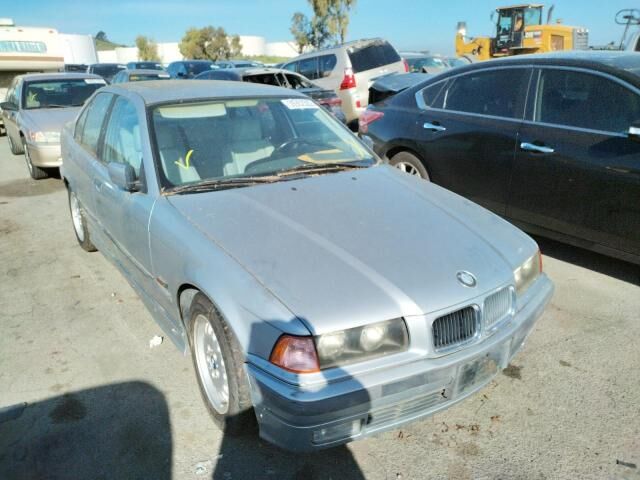 BMW 328i