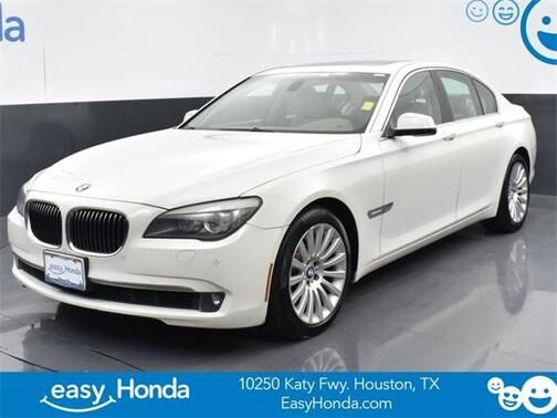 BMW 750i