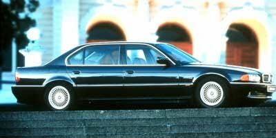 BMW 740i