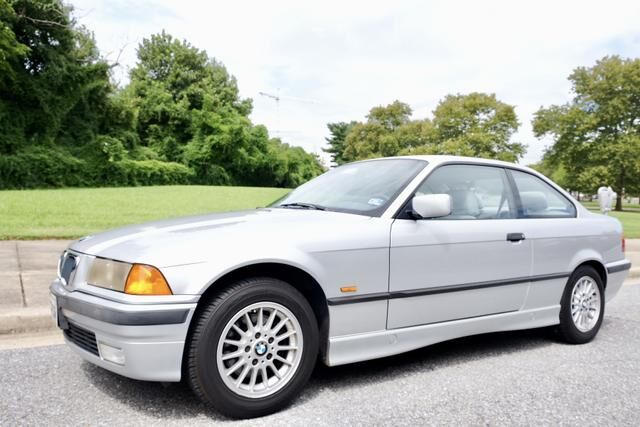 BMW 323is