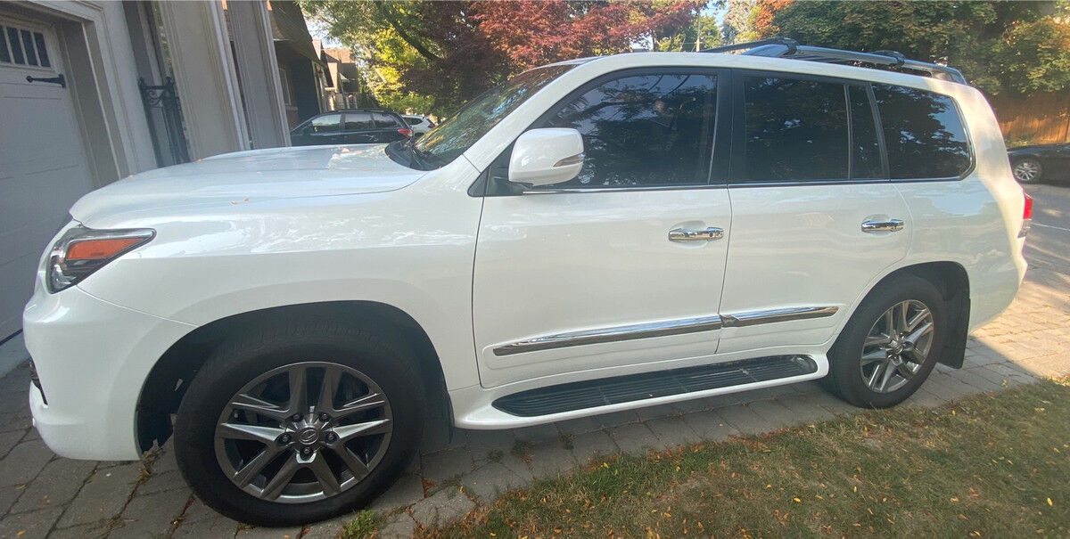 Lexus LX