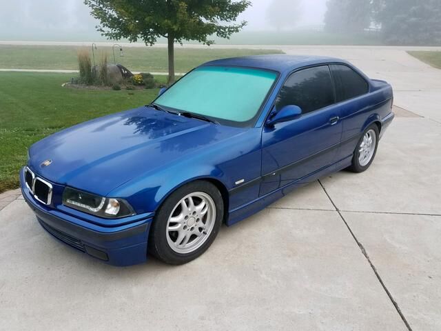 BMW 328iS