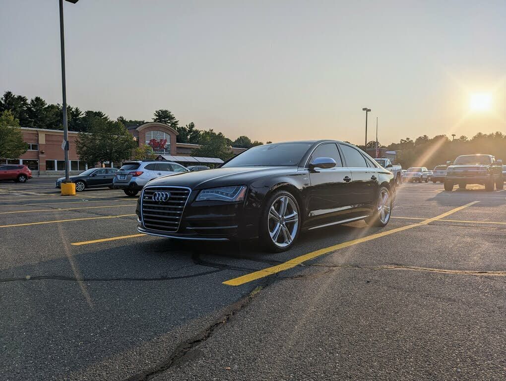 Audi S8