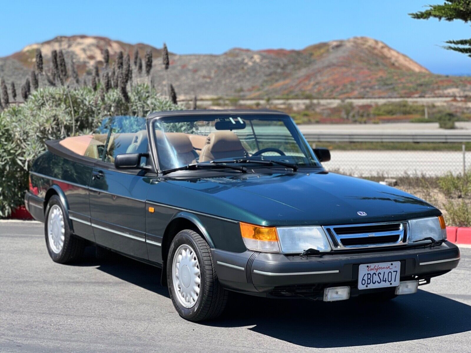Saab 900