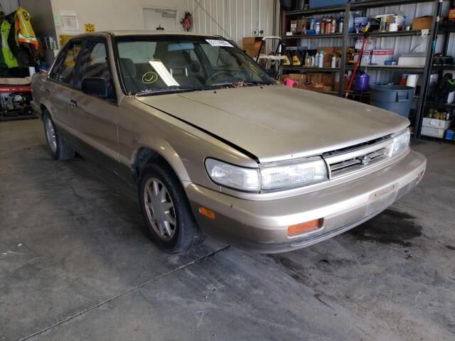 Nissan Stanza