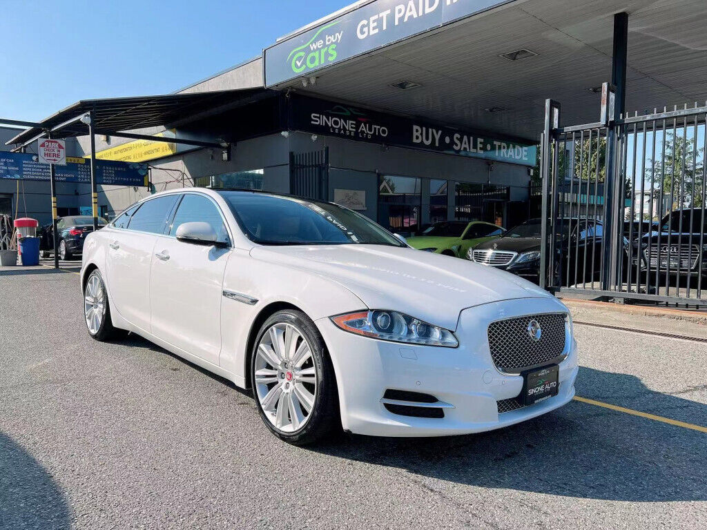 Jaguar XJ
